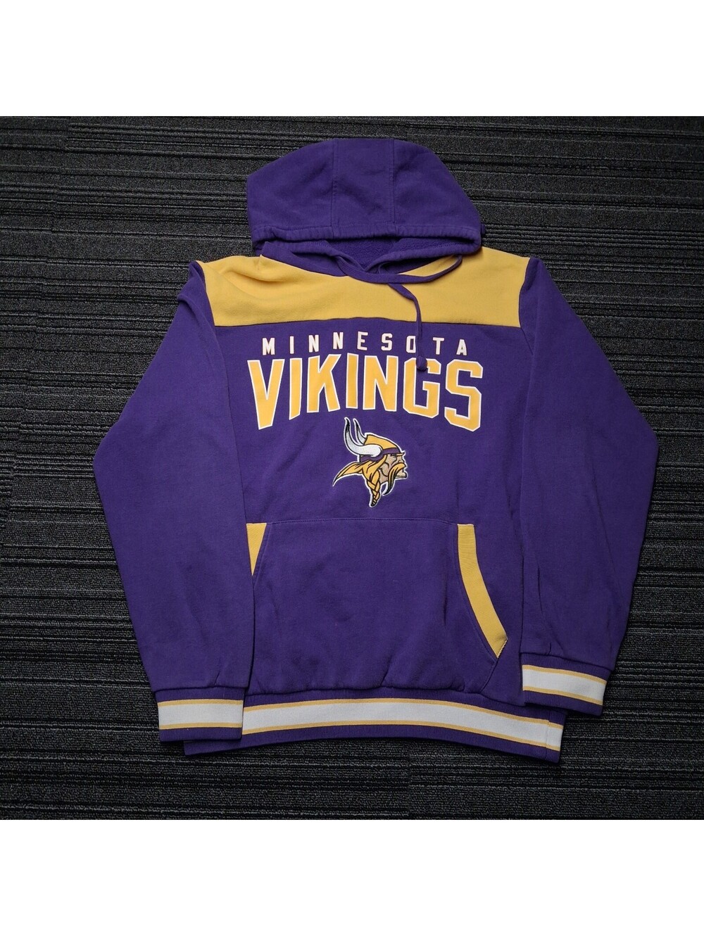 Minnesota Vikings Hoodie Mens Medium Purple Gold NFL Team Apparel Pullover M